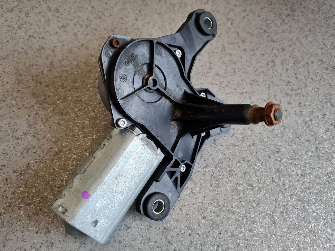 Aizmugurējā stikla tīrītāja motors priekš OPEL ZAFIRA 2002