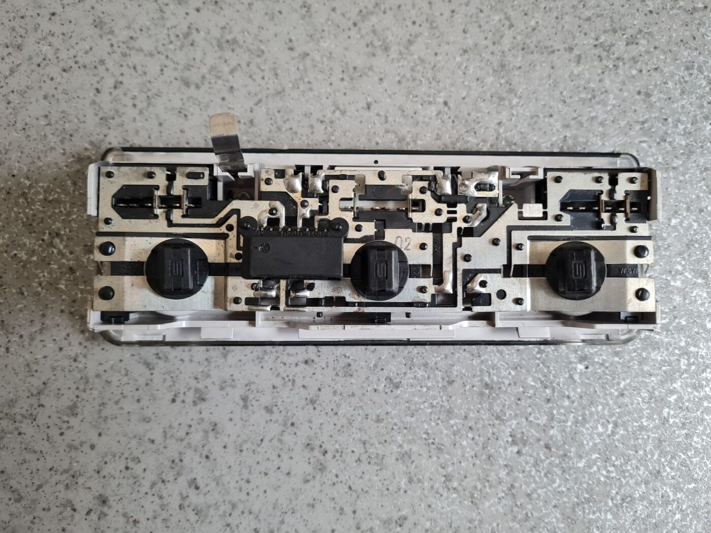 Priekšējo sēdvietu apgaismojums priekš BMW 320D E46 2004 TOURING 6 Priekšējo sēdvietu apgaismojums priekš BMW 320D E46 2004 TOURING