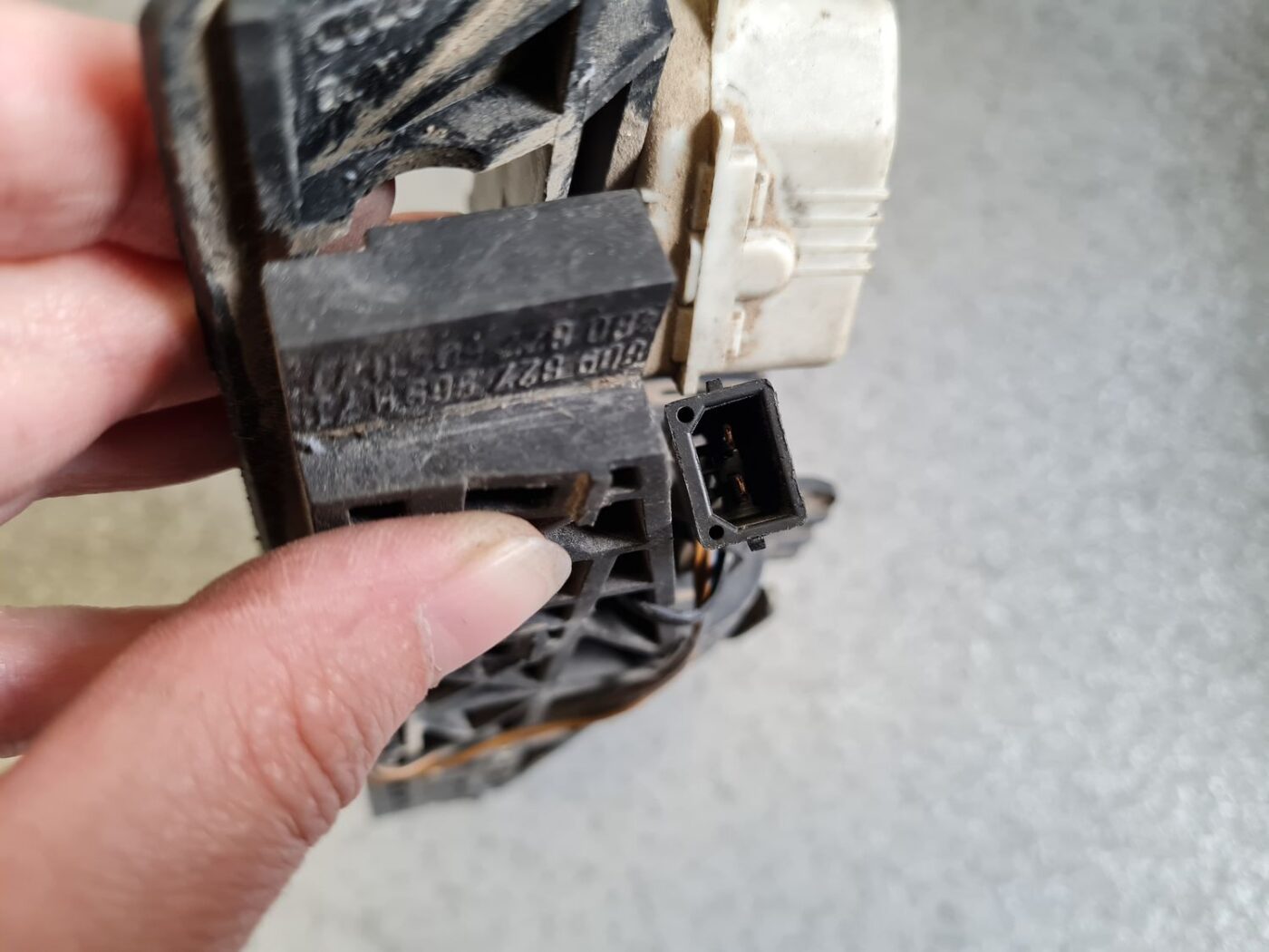 Bagāžnieka vāka slēdzene priekš AUDI A6 1998