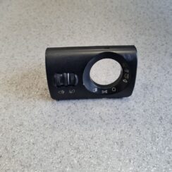 Mērinstrumentu paneļa pārslēgšanas pogas priekš AUDI A6 AVANT 2003