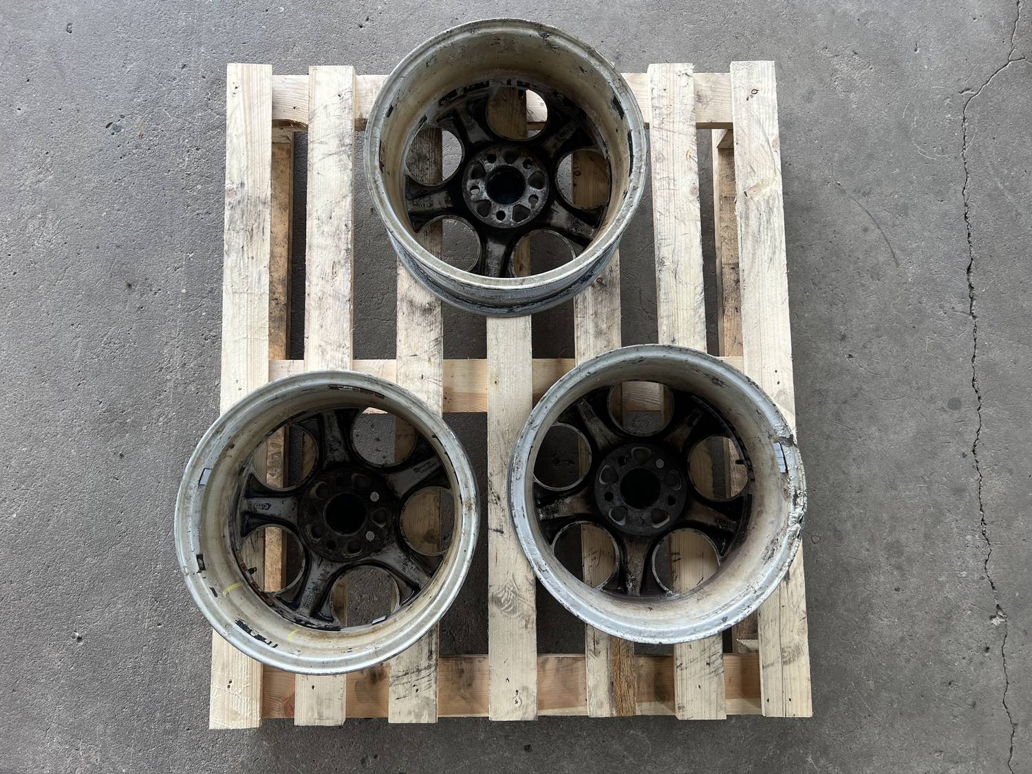 Lietais disks - vieglmetāla priekš VOLVO V70 2003 GREY 6 Lietais disks - vieglmetāla priekš VOLVO V70 2003 GREY