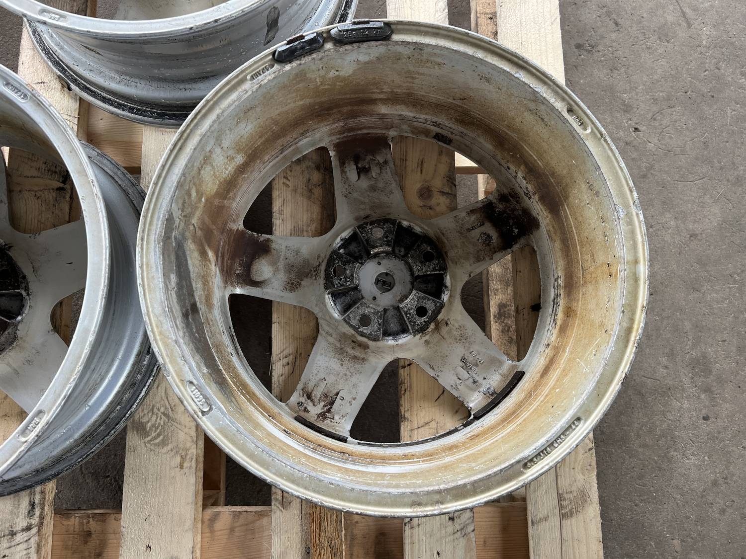 Lietais disks - vieglmetāla priekš PEUGEOT 407 2006 6 Lietais disks - vieglmetāla priekš PEUGEOT 407 2006