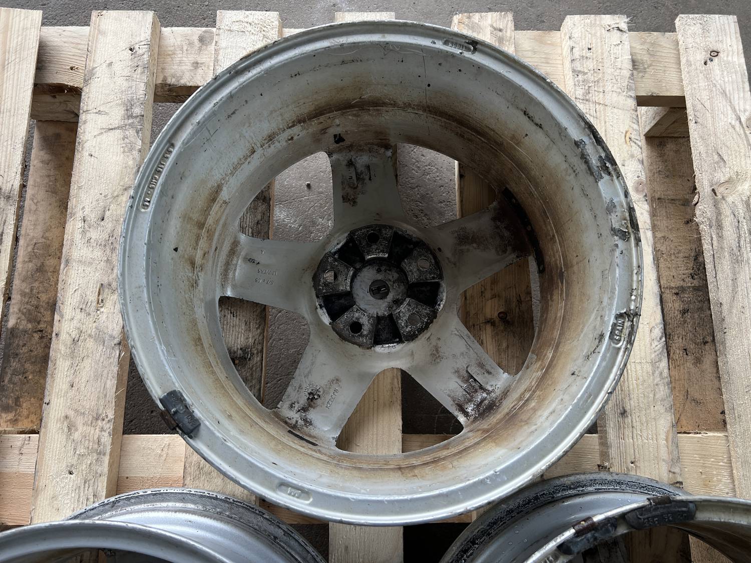 Lietais disks - vieglmetāla priekš PEUGEOT 407 2006 5 Lietais disks - vieglmetāla priekš PEUGEOT 407 2006