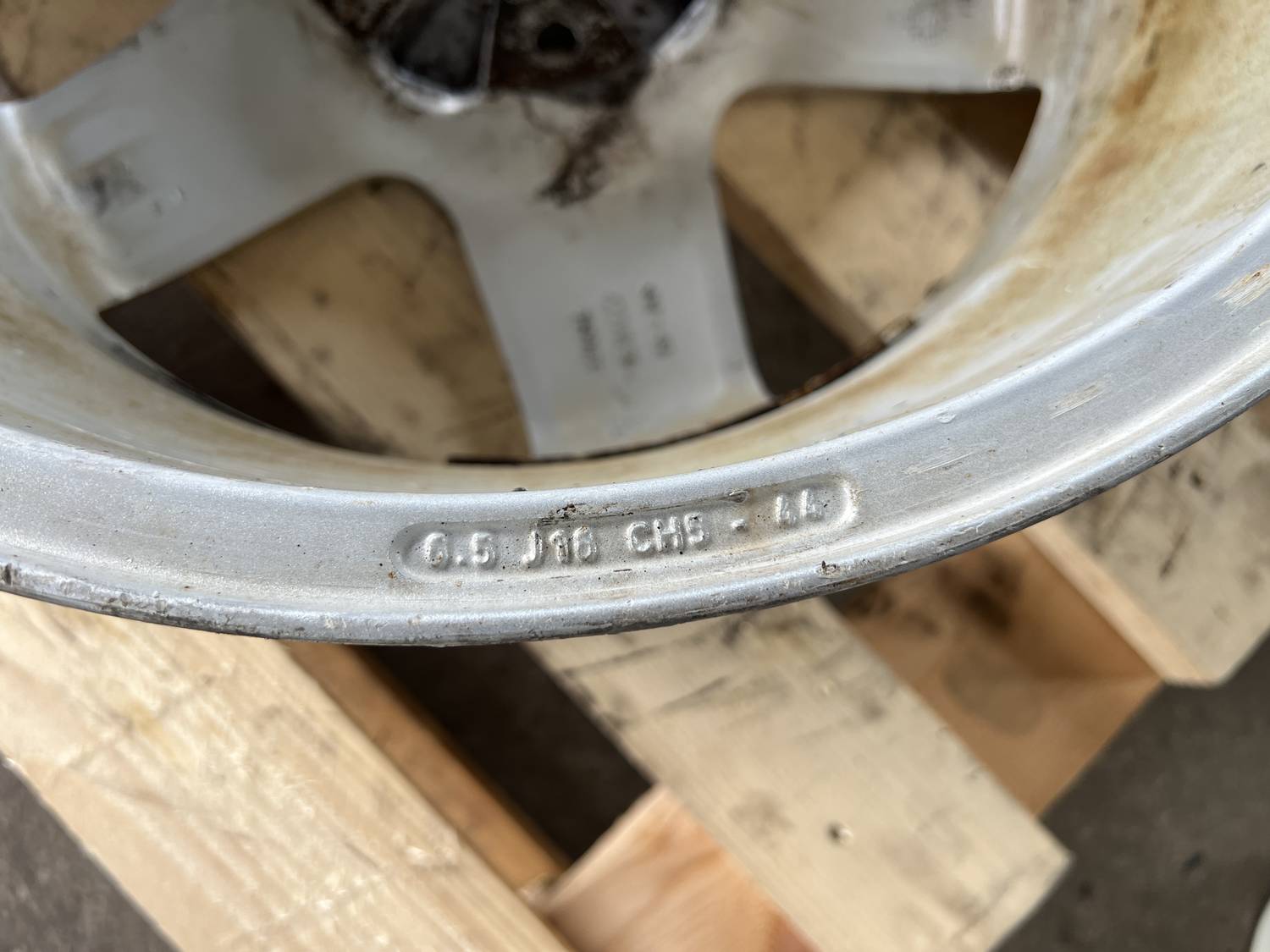 Lietais disks - vieglmetāla priekš PEUGEOT 407 2006 3 Lietais disks - vieglmetāla priekš PEUGEOT 407 2006