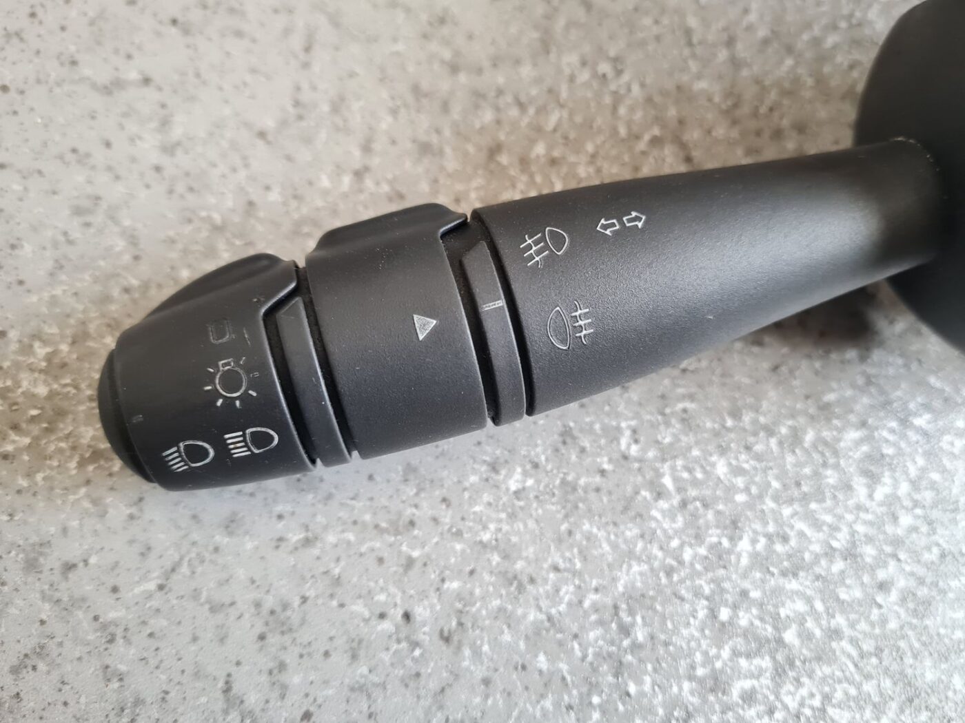 Pagrieziena rādītāju slēdzis priekš RENAULT ESPACE IV 2006 10 Pagrieziena rādītāju slēdzis priekš RENAULT ESPACE IV 2006