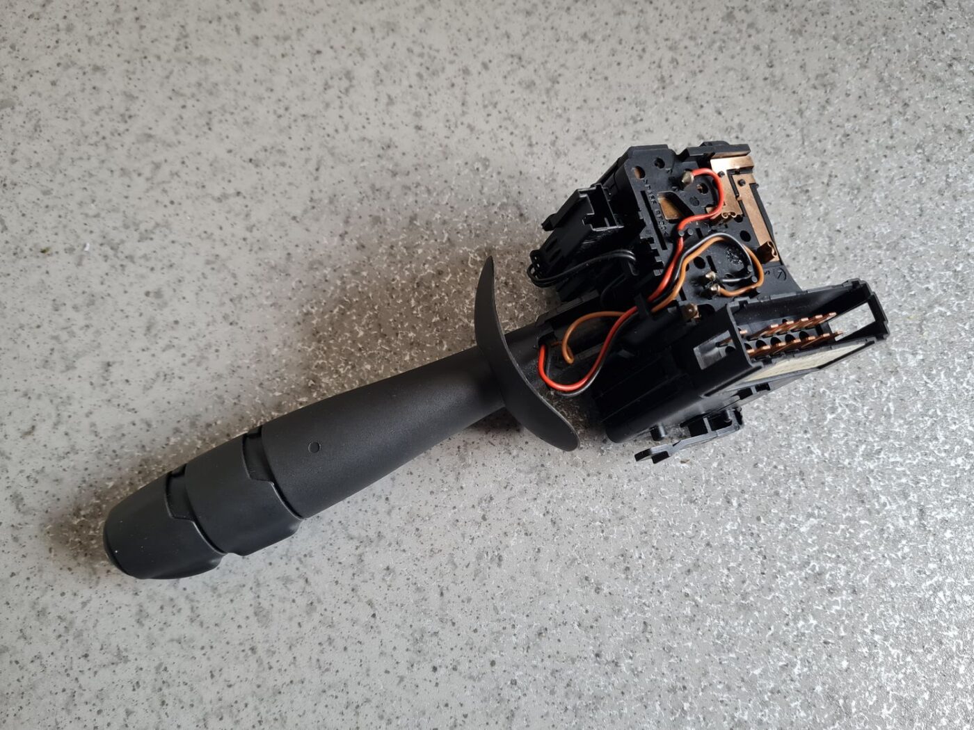 Pagrieziena rādītāju slēdzis priekš RENAULT ESPACE IV 2006 6 Pagrieziena rādītāju slēdzis priekš RENAULT ESPACE IV 2006