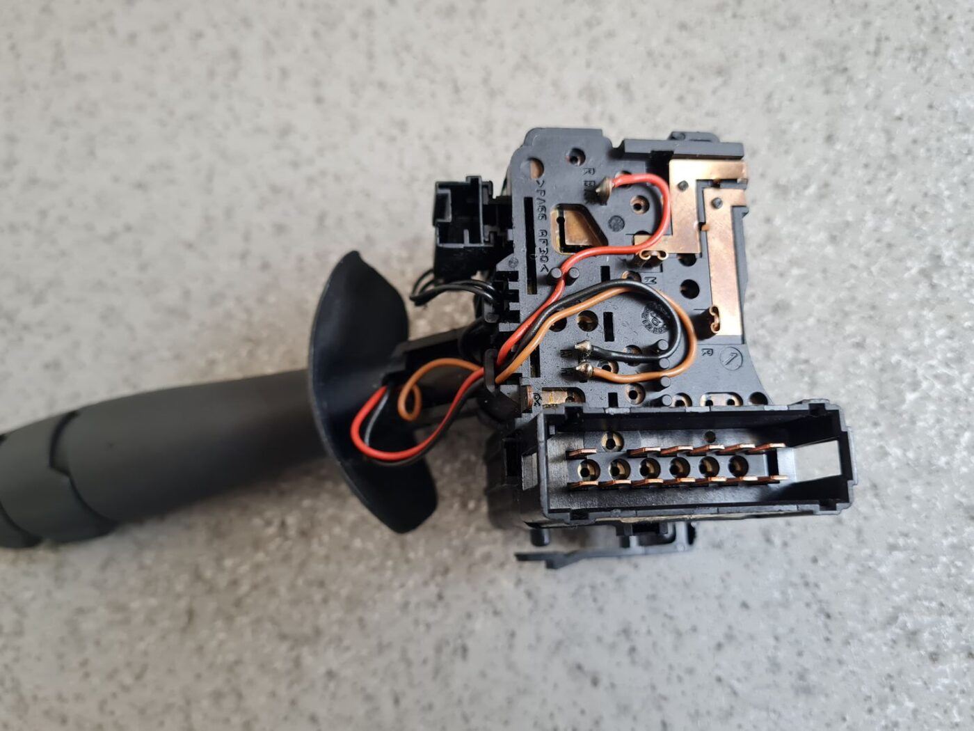 Pagrieziena rādītāju slēdzis priekš RENAULT ESPACE IV 2006 5 Pagrieziena rādītāju slēdzis priekš RENAULT ESPACE IV 2006