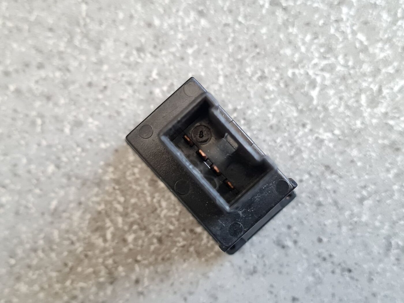 Lukturu mazgātāja poga priekš TOYOTA AVENSIS 2004