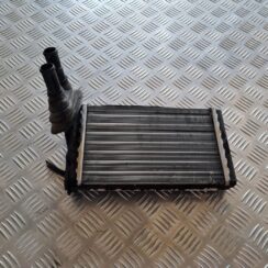 Apsildes sistēmas radiators priekš VW PASSAT 2004 UNIVERSAL GREY
