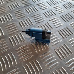 Bremžu signāla slēdzis priekš VW PASSAT 2004 UNIVERSAL GREY