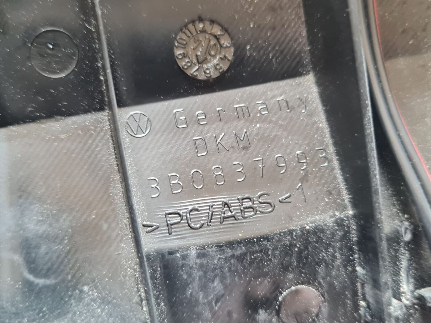 Durvju spoguļa apdares uzlika salonā (ar skaļruni) priekš VW PASSAT 2004 UNIVERSAL GREY