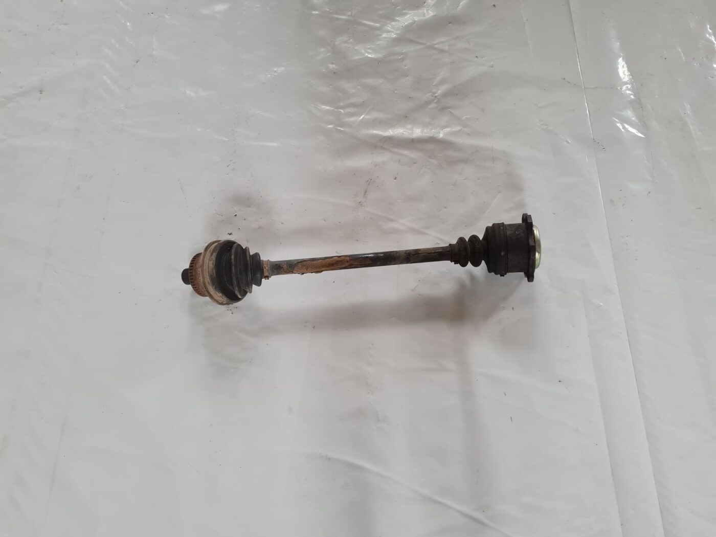 Pusass priekšējā kreisā priekš VW PASSAT 2004 UNIVERSAL GREY