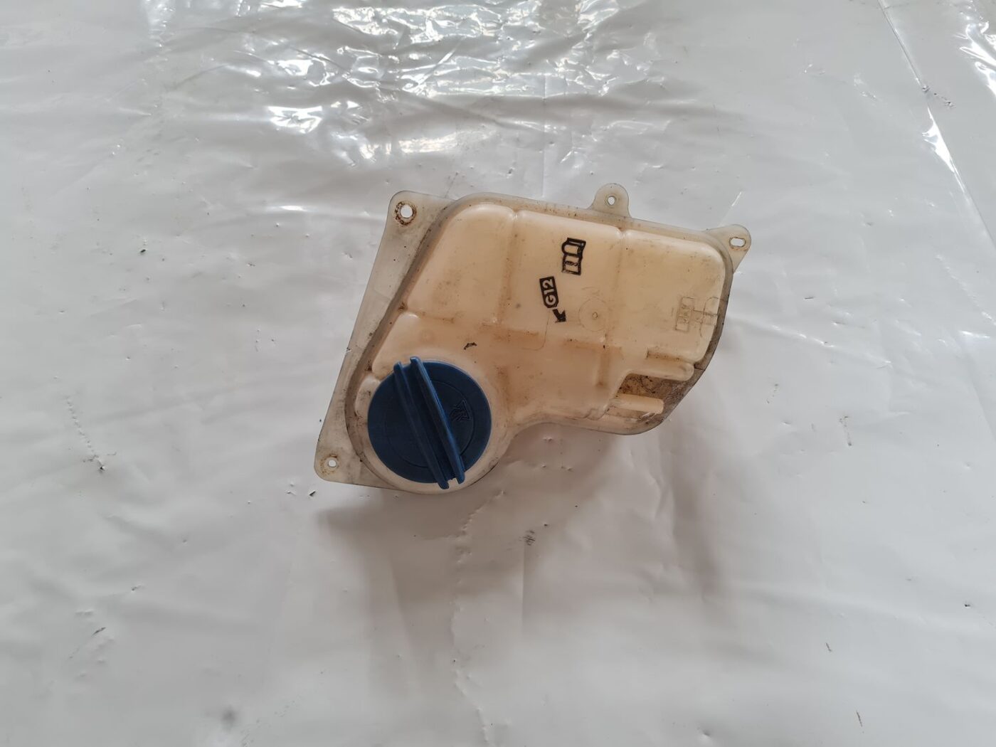 Dzesēšanas šķidruma tvertne priekš VW PASSAT 2004 UNIVERSAL GREY 1 Dzesēšanas šķidruma tvertne priekš VW PASSAT 2004 UNIVERSAL GREY