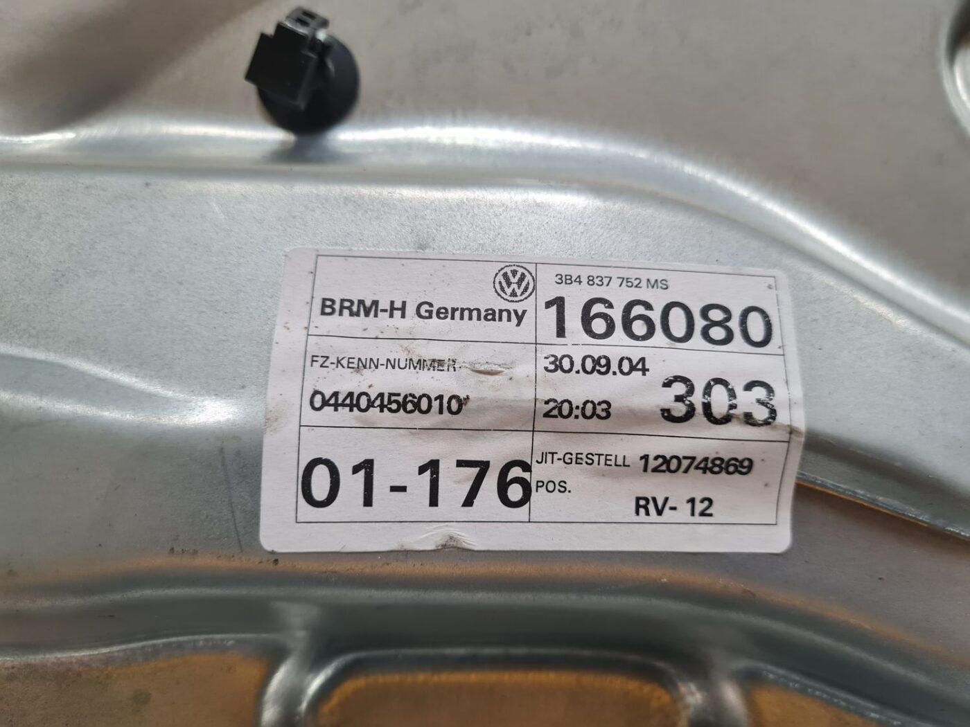 Stikla pacelšanas mehānisma panele priekš VW PASSAT 2004 UNIVERSAL GREY