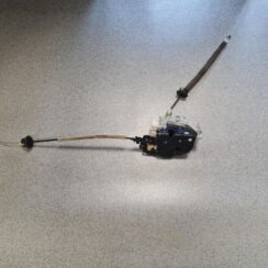 Priekšējo labo durvju slēdzene priekš AUDI A7 2011 SPORTBACK