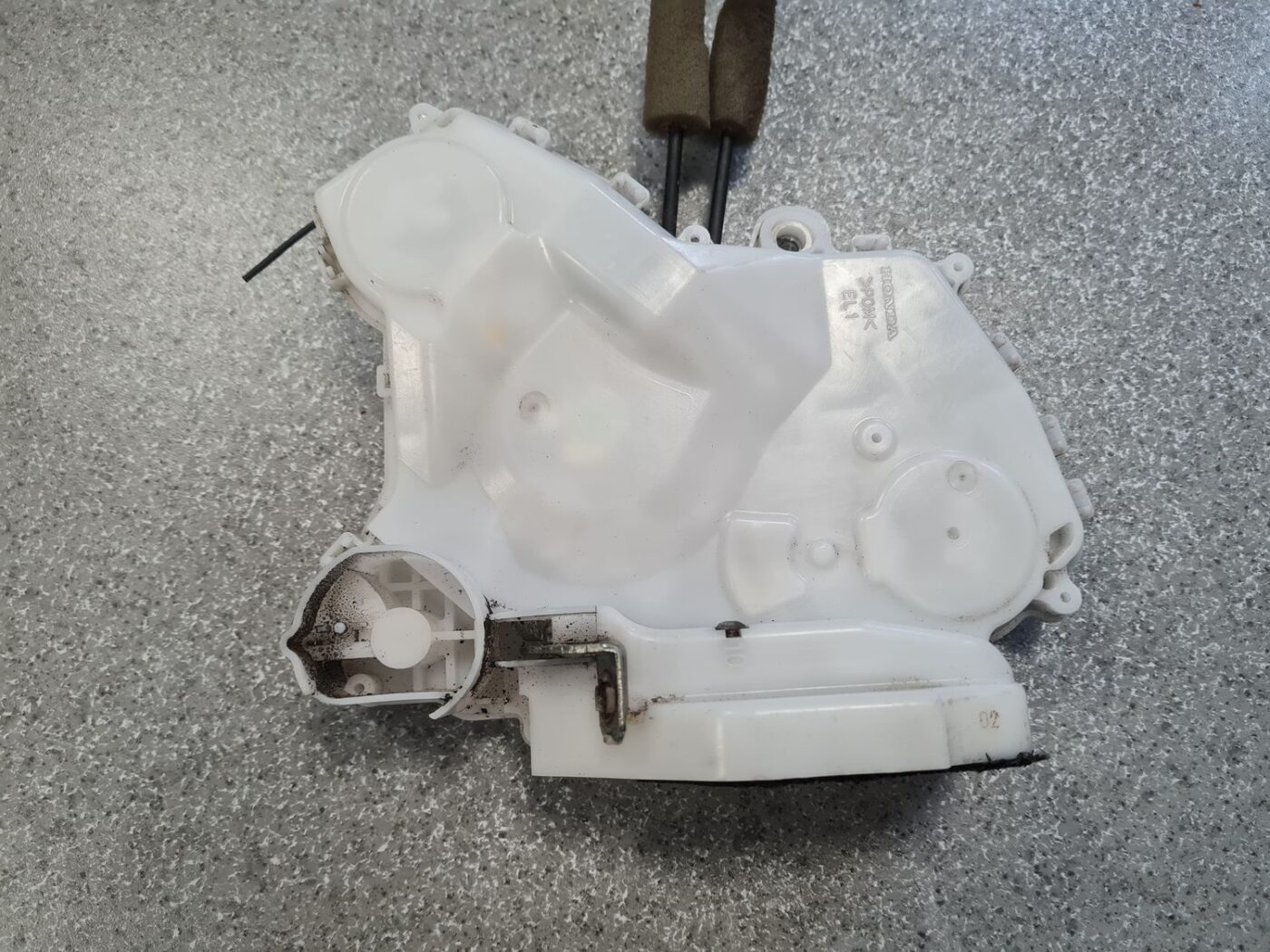 Priekšējo kreiso durvju slēdzene priekš HONDA CIVIC 2006 7 Priekšējo kreiso durvju slēdzene priekš HONDA CIVIC 2006