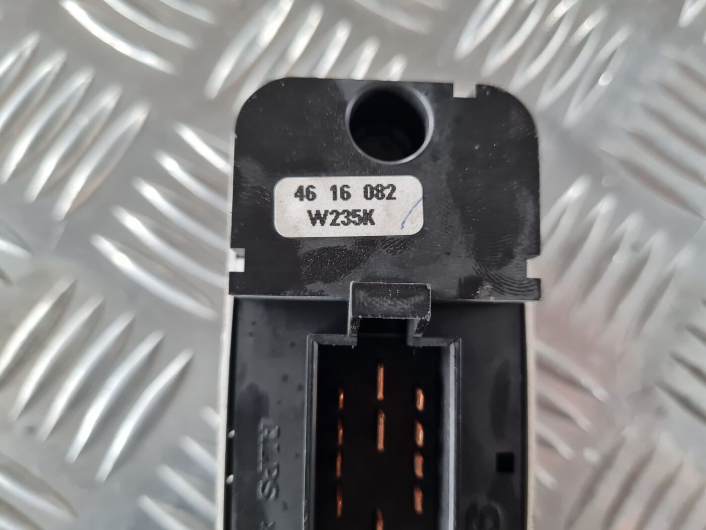 Šofera durvju slēdža pogas priekš SAAB 9-5 1999 3 Šofera durvju slēdža pogas priekš SAAB 9-5 1999