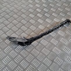 Priekšējā spārna un bufera stiprinājums priekš SAAB 9-5 1999