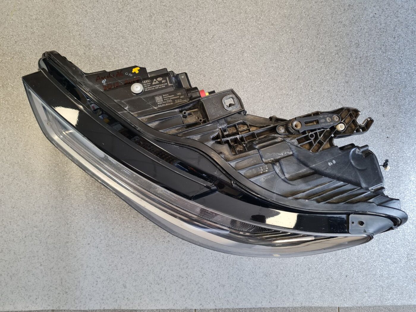 Priekšējais kreisais lukturis priekš AUDI A6 2012-2017 7 Priekšējais kreisais lukturis priekš AUDI A6 2012-2017