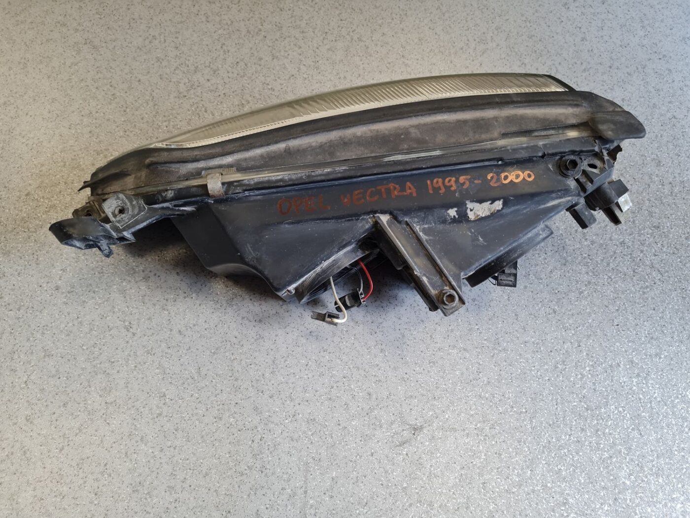 Priekšējais labais lukturis priekš OPEL VECTRA B 1995-2000