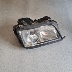 Priekšējais labais lukturis priekš AUDI A6 1994-1997