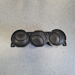 Mērinstrumentu paneļa gaisa vads, centrā priekš MAZDA 6 2006