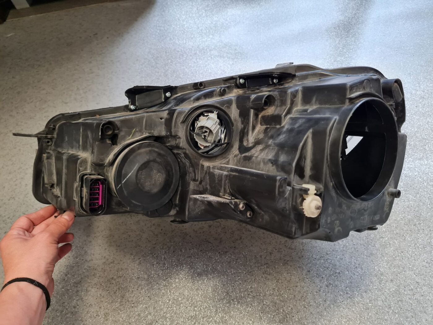 Priekšējais labais lukturis priekš VW GOLF VARIANT 2012 6 Priekšējais labais lukturis priekš VW GOLF VARIANT 2012