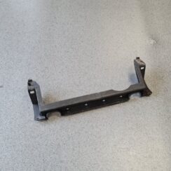 Aizmugurēja bufera kronšteins priekš BMW 530D E39 2001 TOURING