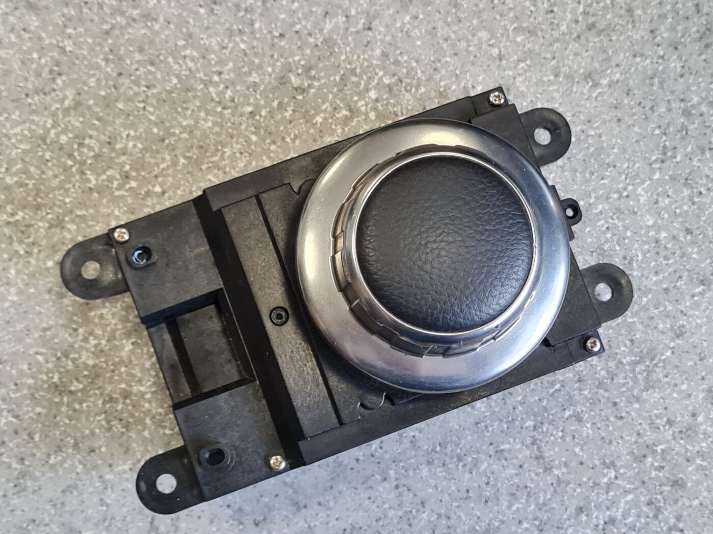 Multimēdijas pārslēgšanas slēdzis priekš BMW 530D E61 2006 TOURING TITANSILVER