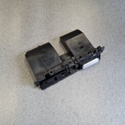 Mantu glabāšanas nodalījums centrā priekš VW PASSAT B6 2006 ANGL. UNIVERSAL