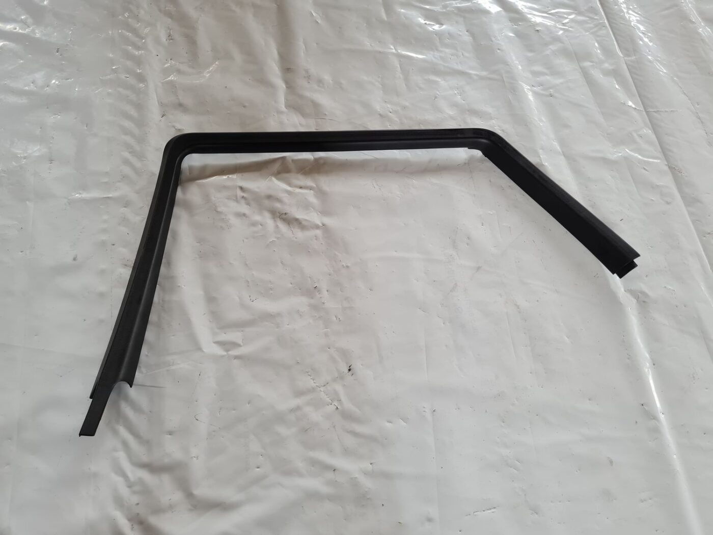 Durvju stikla moldings priekš SAAB 9-5 1999