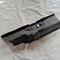 Salona gaisa filtra korpusa vāks priekš SAAB 9-5 1999