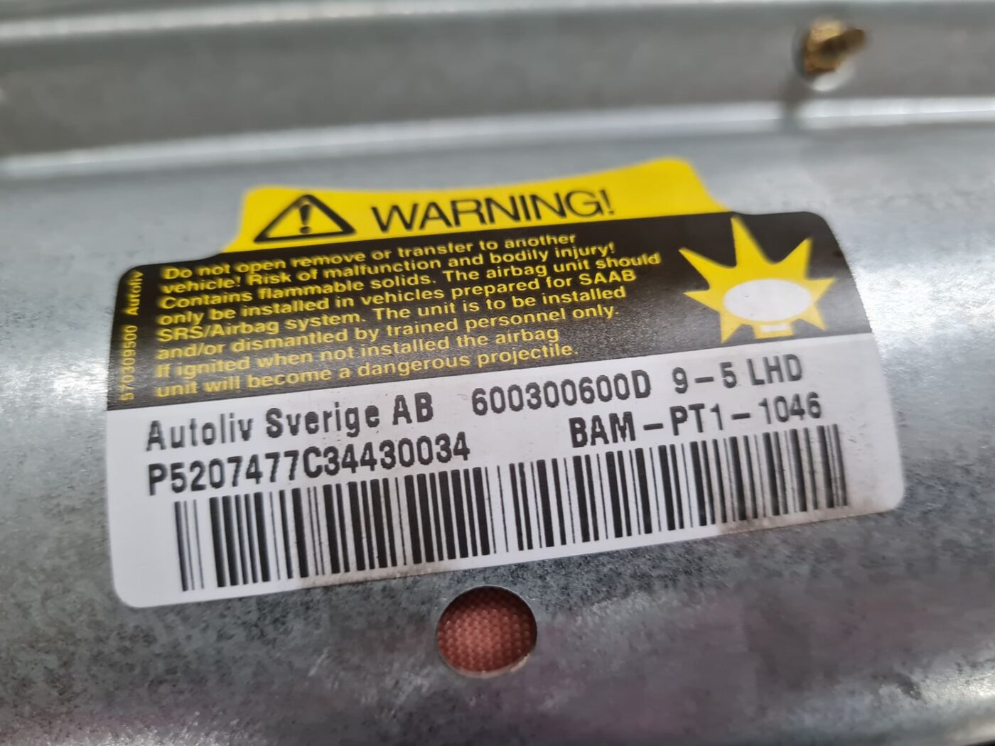 Mērinstrumentu paneļa drošības spilvens priekš SAAB 9-5 1999 4 Mērinstrumentu paneļa drošības spilvens priekš SAAB 9-5 1999