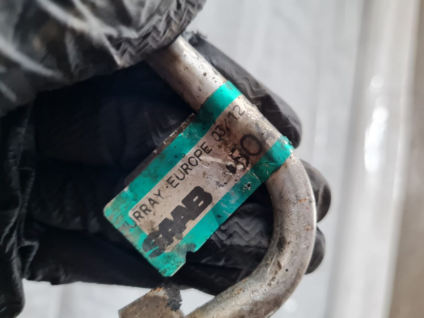 Gaisa kondicioniera galvenā caurule priekš SAAB 9-5 1999 12 Gaisa kondicioniera galvenā caurule priekš SAAB 9-5 1999