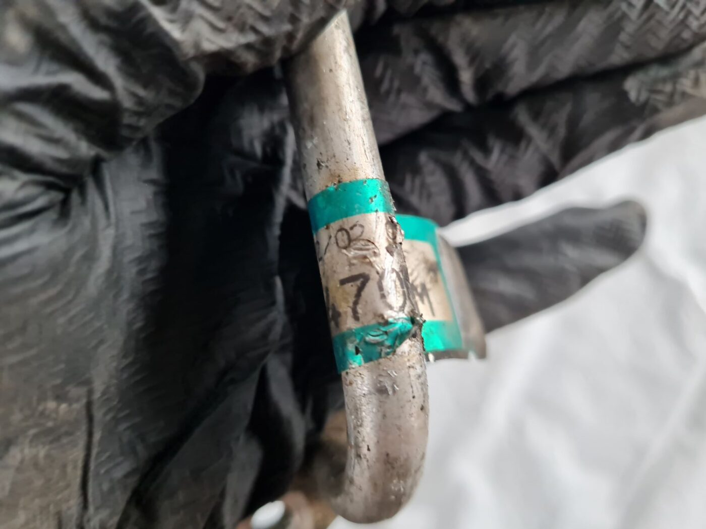 Gaisa kondicioniera galvenā caurule priekš SAAB 9-5 1999 11 Gaisa kondicioniera galvenā caurule priekš SAAB 9-5 1999