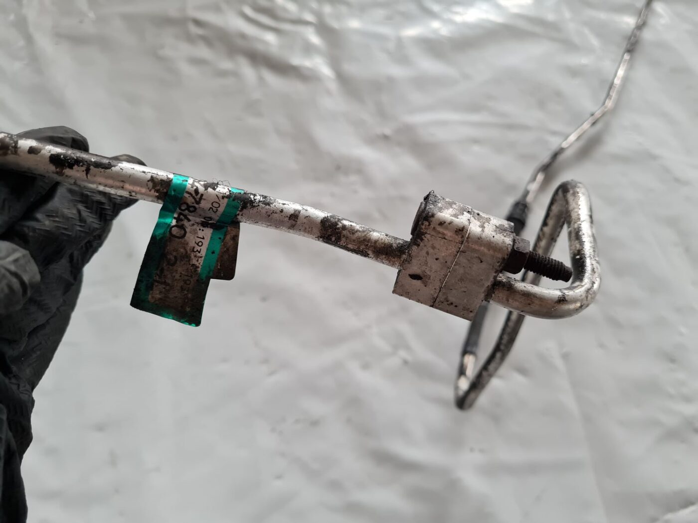 Gaisa kondicioniera galvenā caurule priekš SAAB 9-5 1999 8 Gaisa kondicioniera galvenā caurule priekš SAAB 9-5 1999