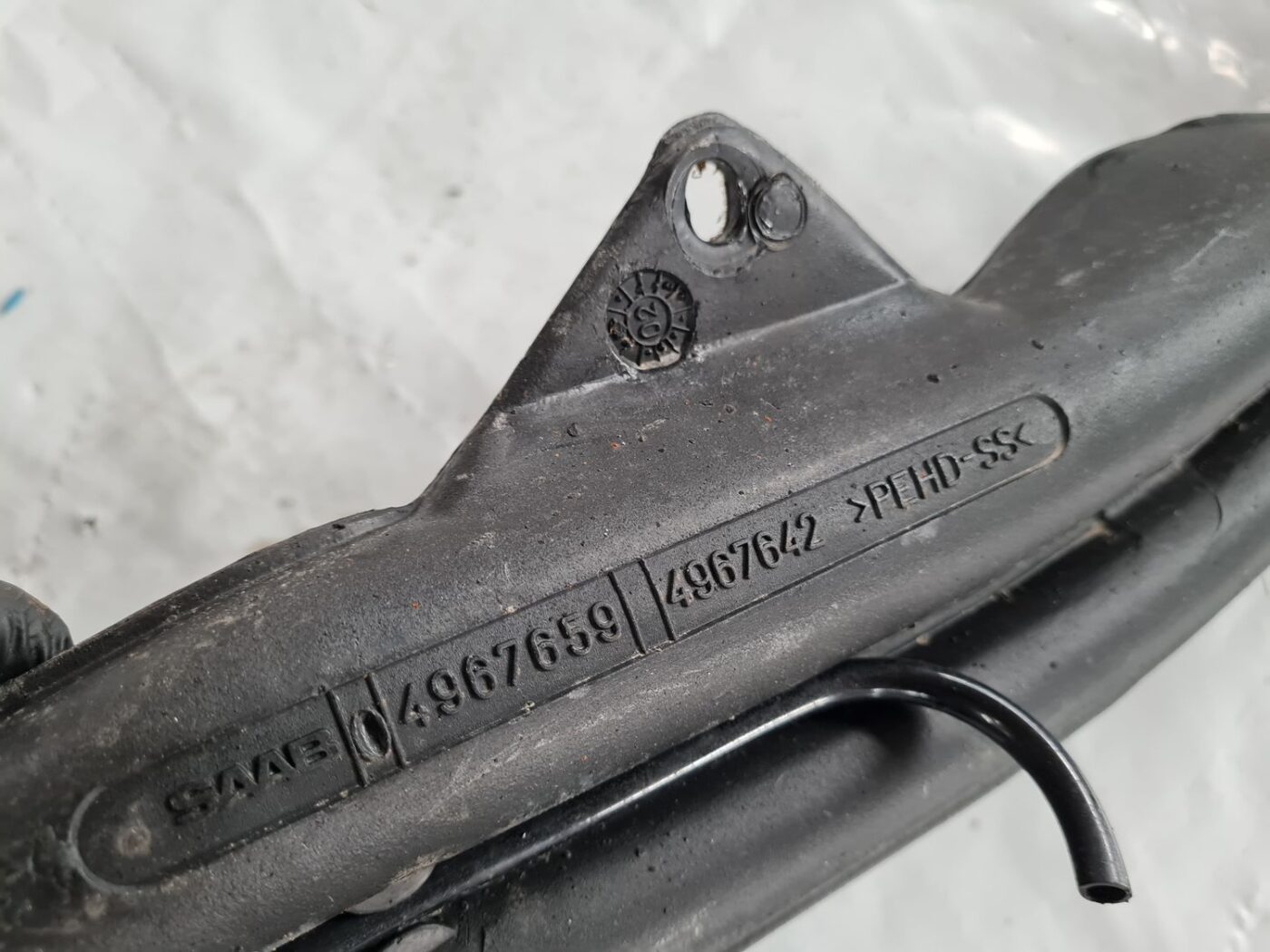 Degvielas tvertnes ielējama caurule priekš SAAB 9-5 1999