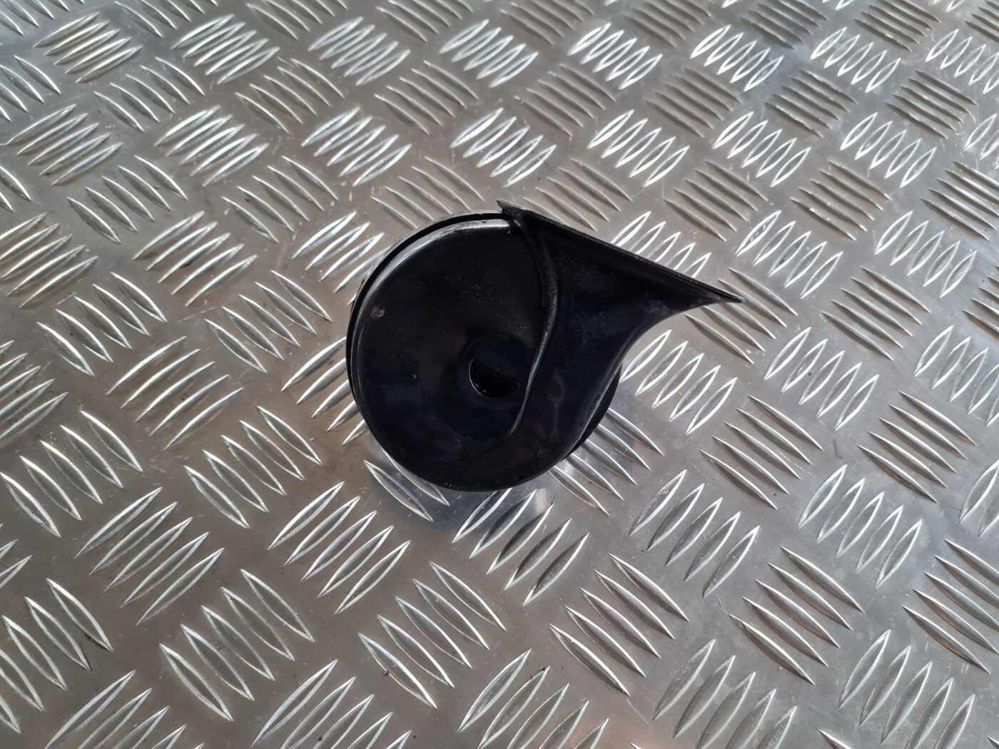 Skaņas signāls priekš CHRYSLER VOYAGER 2006