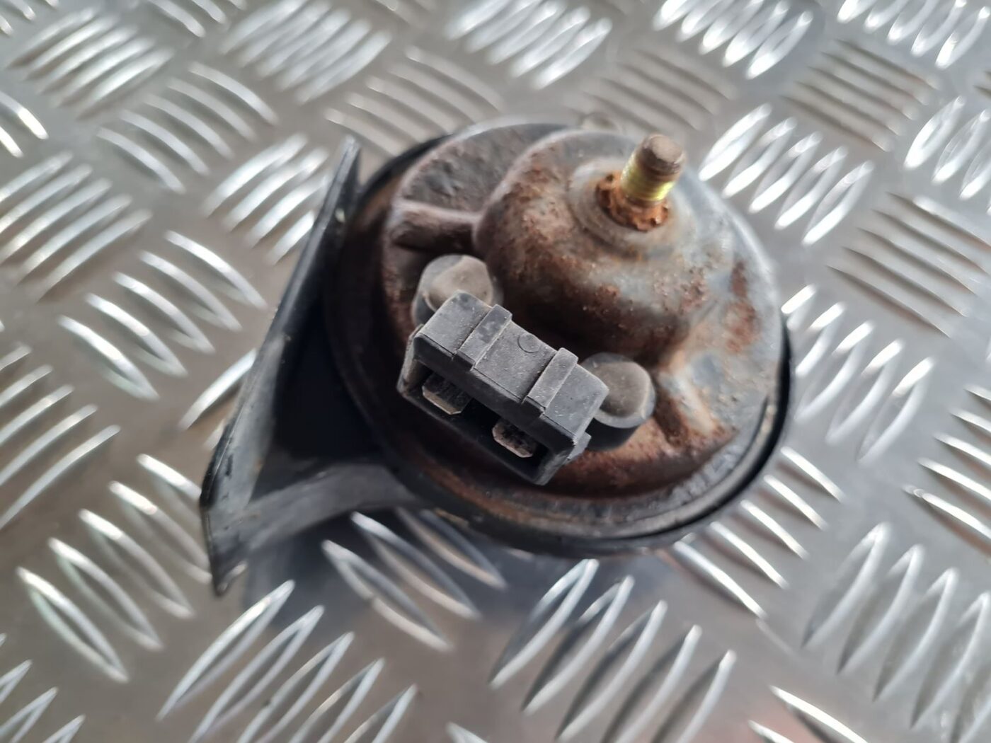 Skaņas signāls priekš CHRYSLER VOYAGER 2006