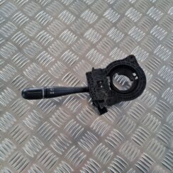 Stūres daudzfunkcionālais slēdzis priekš CHRYSLER VOYAGER 2006