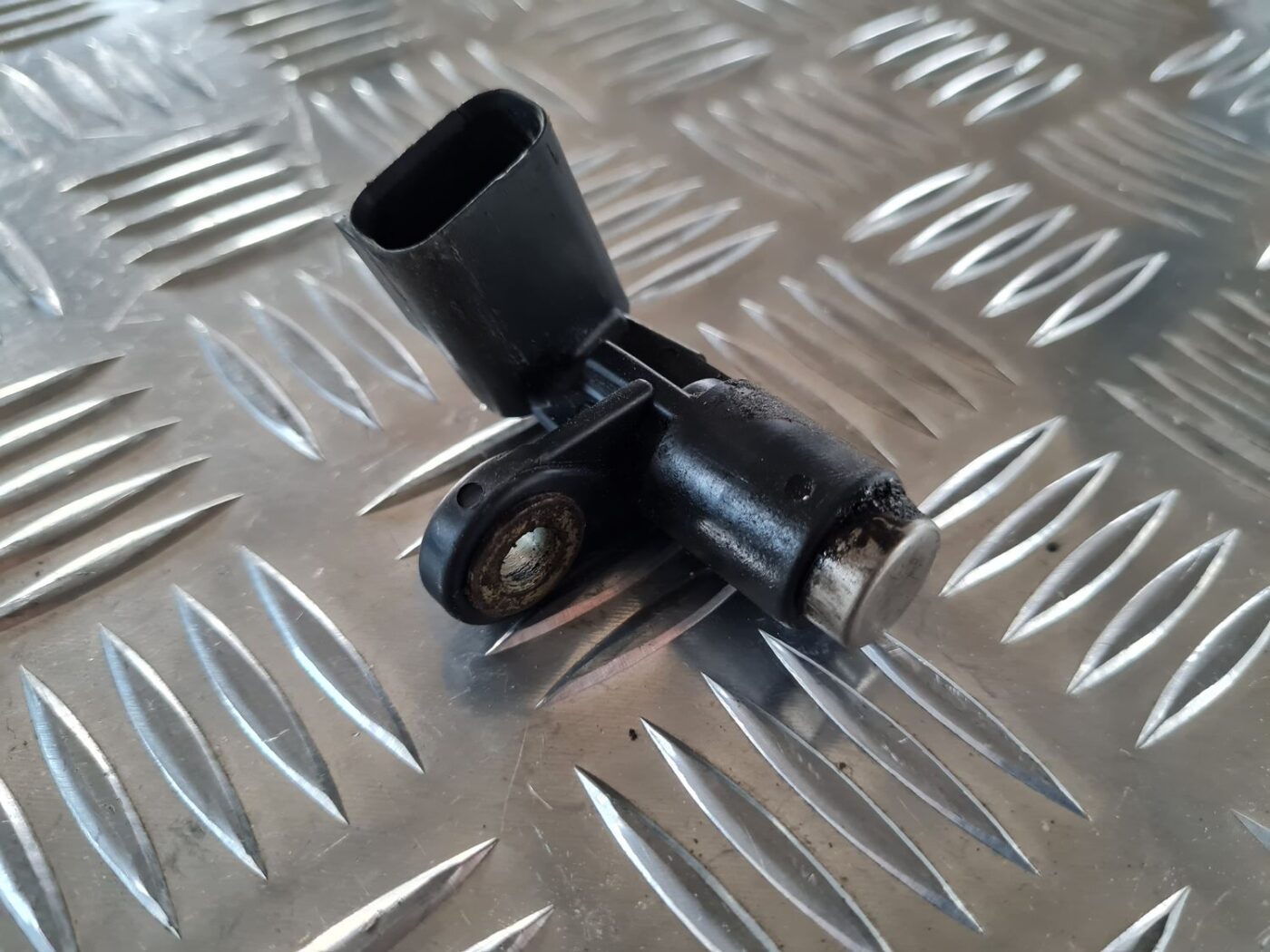 Kloķvārpstas devējs priekš CHRYSLER VOYAGER 2006