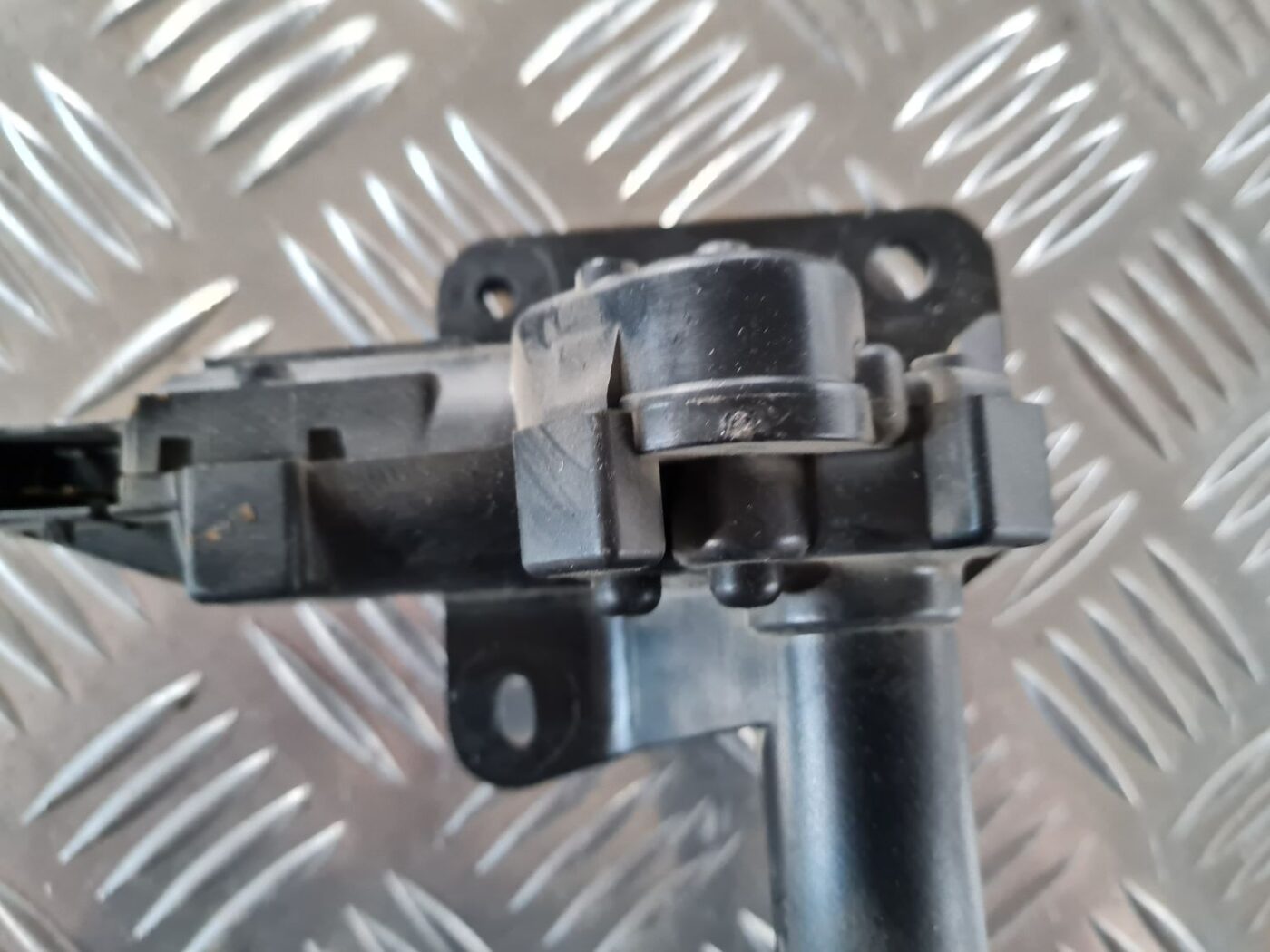 Sānu stikla atvēršanas mehānisms priekš CHRYSLER VOYAGER 2006