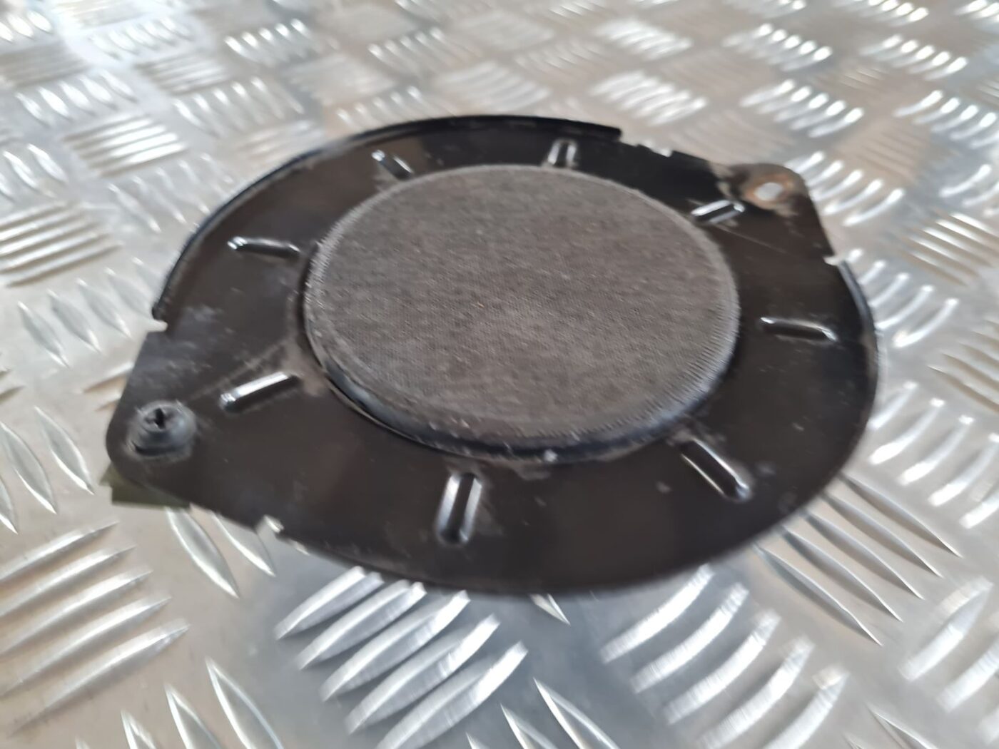 Mērinstrumentu paneļa skaļrunis priekš CHRYSLER VOYAGER 2006