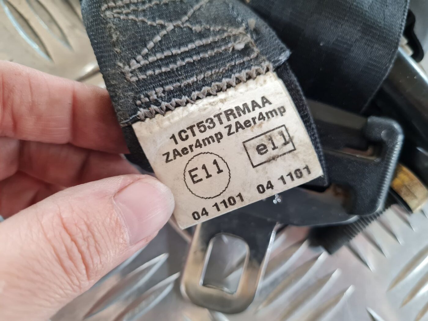 Priekšējā kreisā drošības josta priekš CHRYSLER VOYAGER 2006 7 Priekšējā kreisā drošības josta priekš CHRYSLER VOYAGER 2006