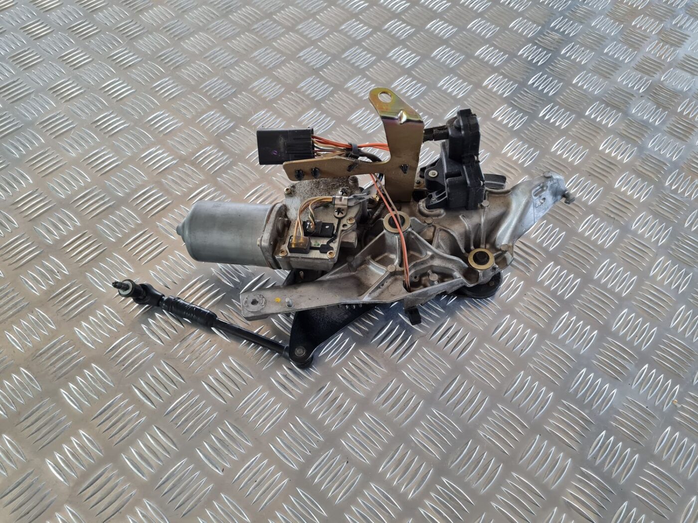 Bagažnieka vāka slēdzenes servomotors priekš CHRYSLER VOYAGER 2006