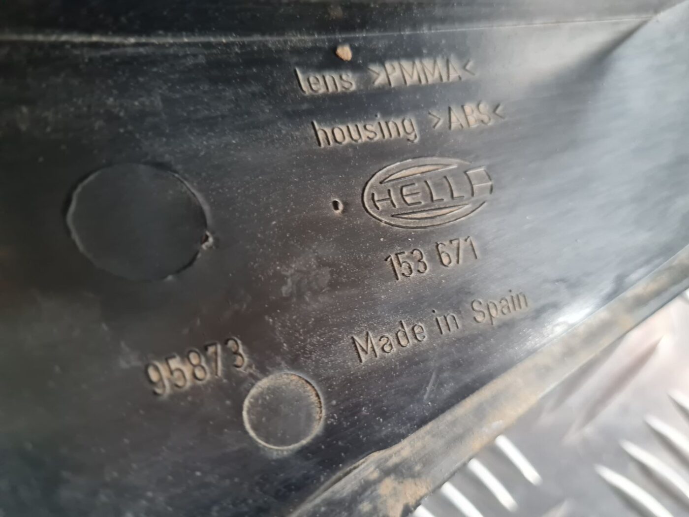 Aizmugurējais kreisais lukturis priekš CHRYSLER VOYAGER 2006