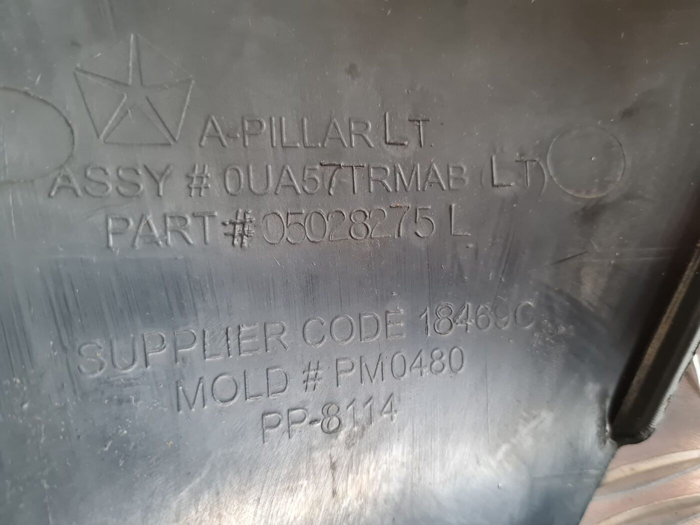 Priekšējas salona statnes apdare priekš CHRYSLER VOYAGER 2006 3 Priekšējas salona statnes apdare priekš CHRYSLER VOYAGER 2006