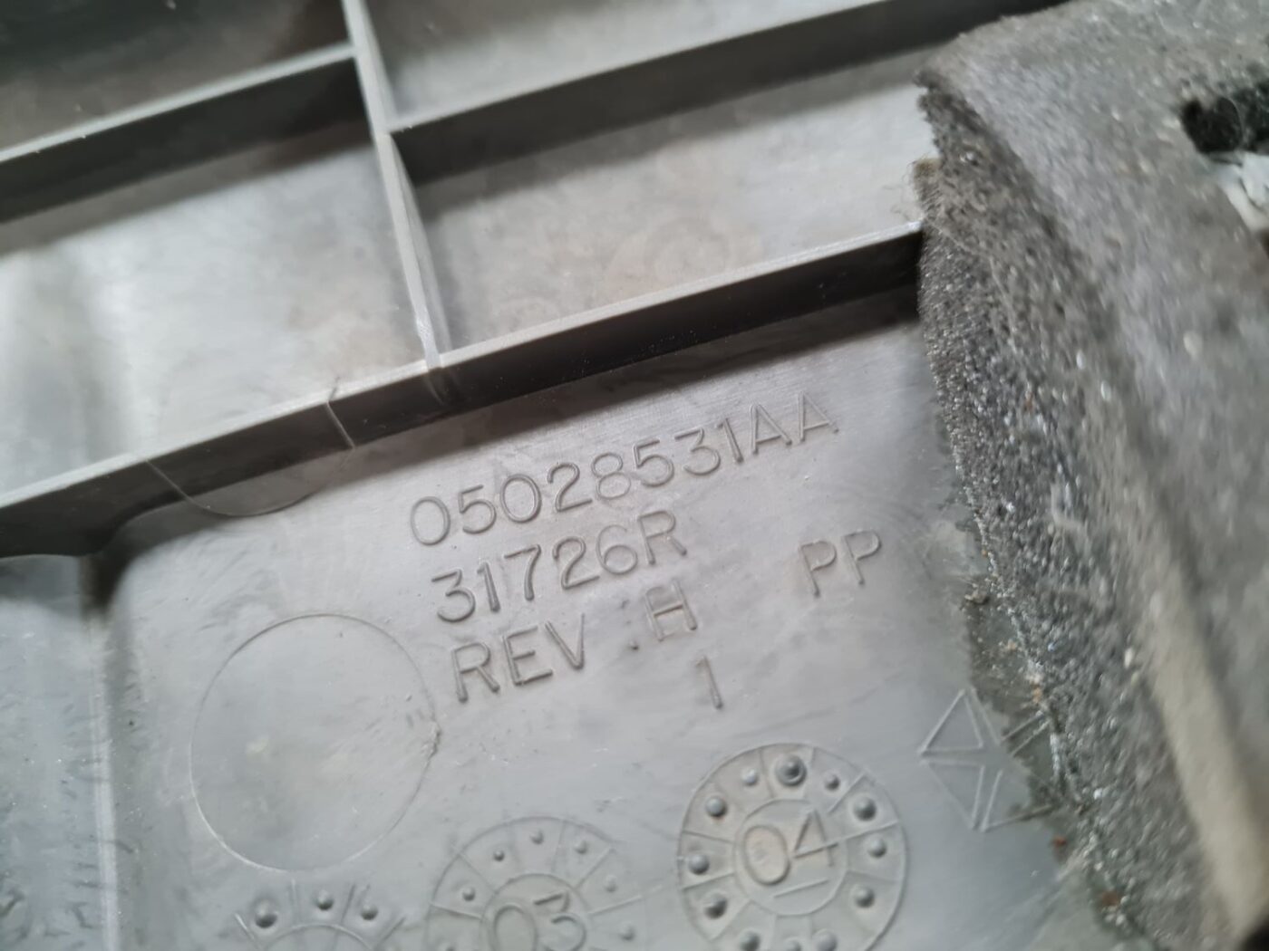 Bagažnieka nodalījuma sliekšņa uzlika priekš CHRYSLER VOYAGER 2006