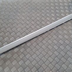 Priekšējo labo durvju moldings priekš CHRYSLER VOYAGER 2006