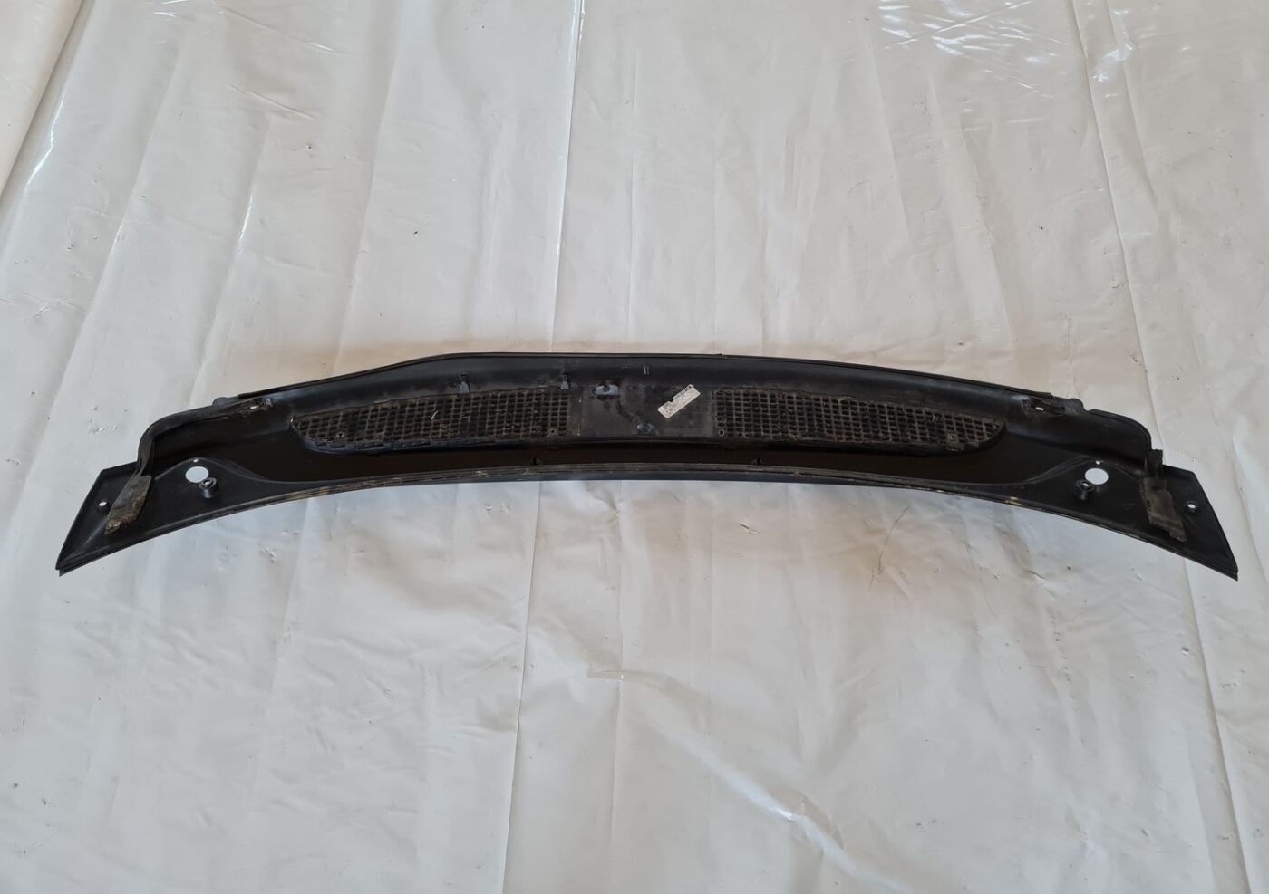 Vējstikla uzlikas (deflektora) režģis priekš CHRYSLER VOYAGER 2006